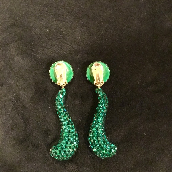 Wendy Gell VIntage Clip on Earrings - Picture 3 of 4
